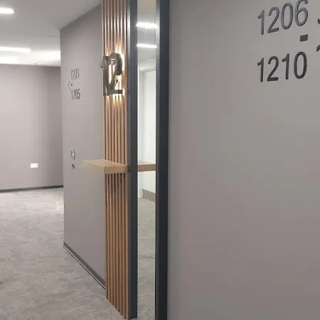 Large Studio With View-hosted By Sweetstay Apartment